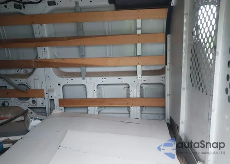 2016 Ford Transit-250 z USA, uszkodzony, nr VIN 1FTYR1ZM6GKA90922